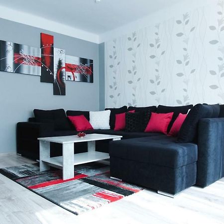 Apartmany Monty Karlovy Vary Bagian luar foto