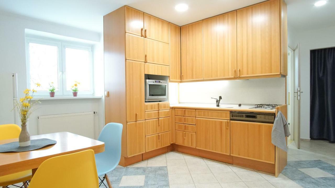 Apartmany Monty Karlovy Vary Bagian luar foto