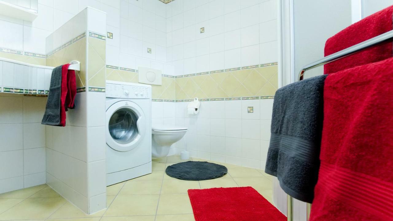 Apartmany Monty Karlovy Vary Bagian luar foto